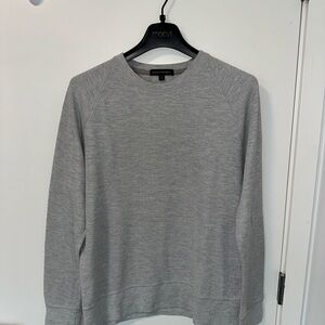Banana Republic Men's Light Gray Crewneck Sweater